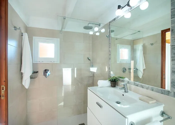 Gato By Vintage Travel Villa