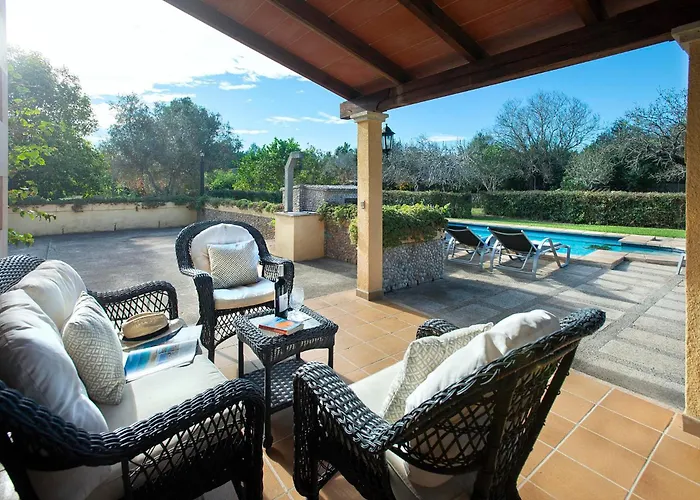 Villa Gato By Vintage Travel