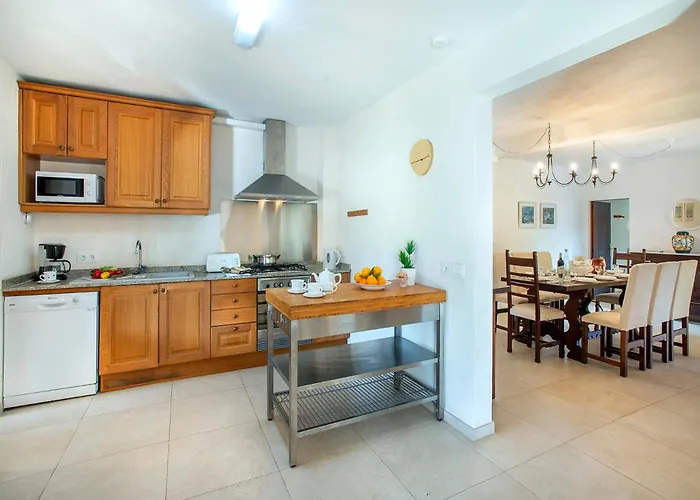 Gato By Vintage Travel Villa